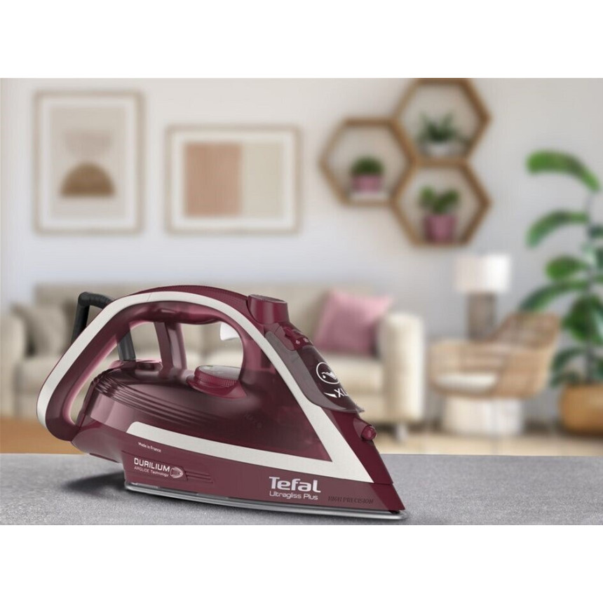 Утюг Tefal Ultragliss Plus FV6820E0